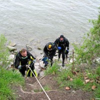 der mühsame Aufstieg am Seezeichen 24, April 2002